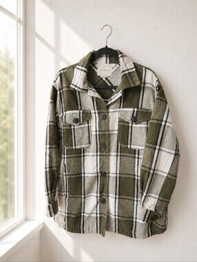 Lucky Brand Green and White Plaid Shacket – Women's Small